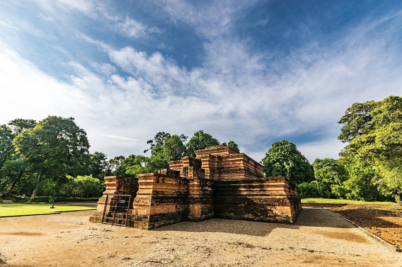Srivijaya: The Sea Empire That Left Almost No Ruins