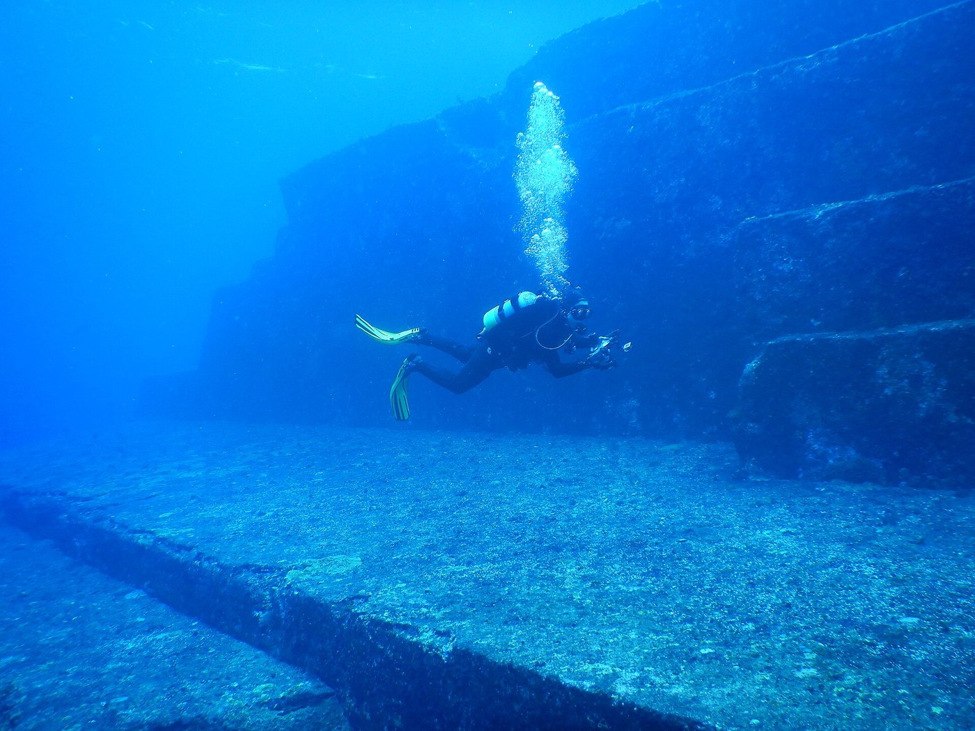 Yonaguni: The Sunken Monument Nobody Can Prove Was Built